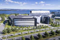 Fornebu Works redigert med alle logoer